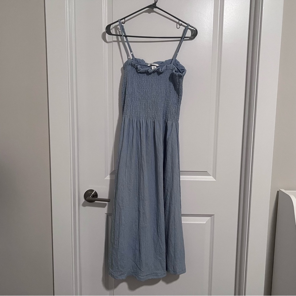 H&M spaghetti strap baby blue dress in Medium